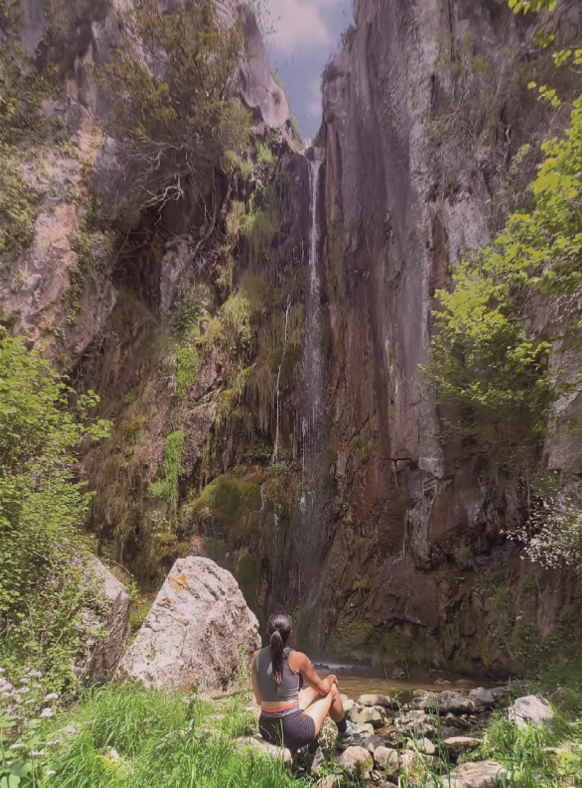El Pinganon del Caideru, una puerta de piedra al corazón de  Asturias