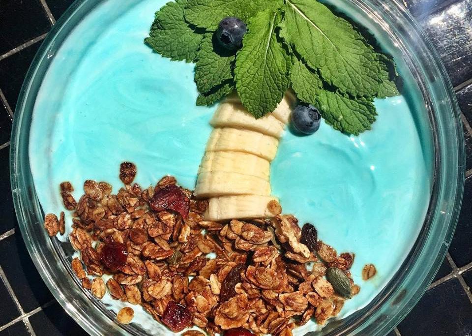 ¿Practicas surf? Come granola