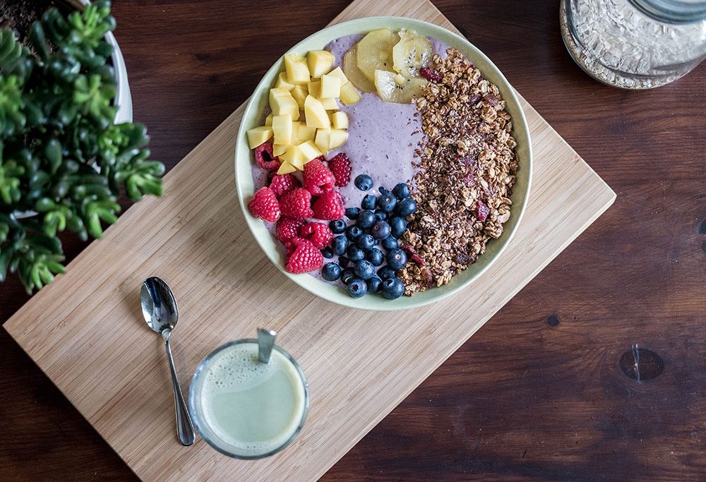 Açaí y granola, desayunar como la realeza